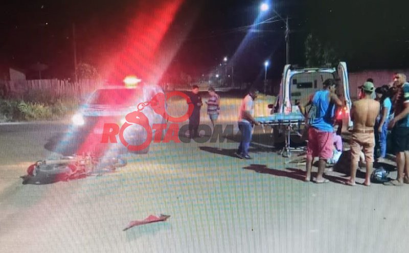 Colisão entre carro e moto deixa dois feridos  em Costa Marques/RO
