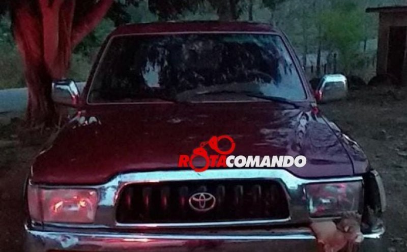 Imagens fortes! Jovem de 19 anos tem pé decepado em colisão de caminhonete e motocicleta, membro ficou preso no para-choque