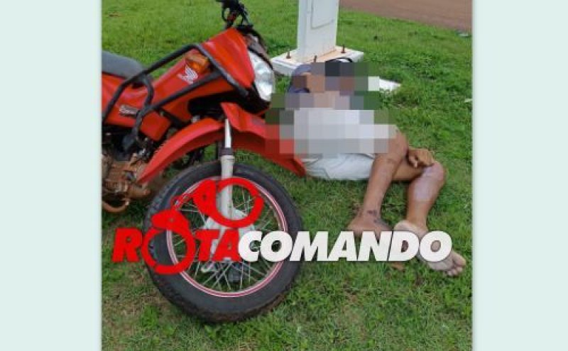 Motociclista morre em acidente de transito após se machucar gravemente em luminária central em São Francisco do Guaporé/RO.