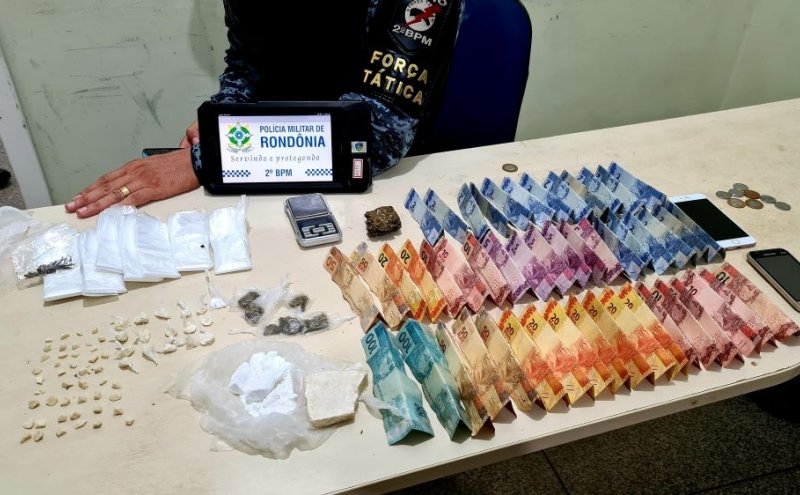 PM fecha Matriz e Filial de boca de fumo em Ji-Paraná e apreende adolescentes com drogas