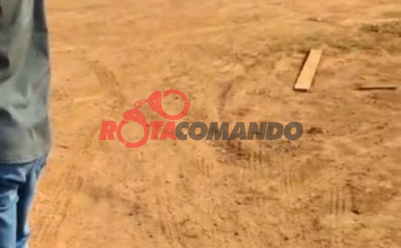 Jovem é morto a golpes de faca e polícia já prendeu três suspeitos em Costa Marques/RO.