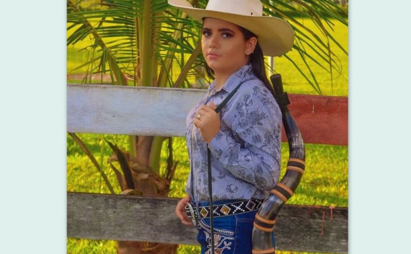 17° EXPOASD - Kamylla Araújo candidata a Rainha da Festa Agropecuária em São Domingos do Guaporé.