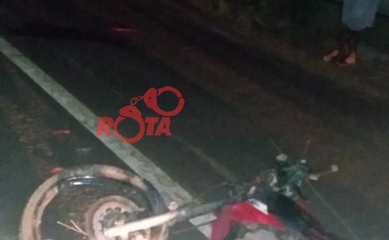 Motociclista fica ferido em acidente de trânsito em Seringueiras/RO.