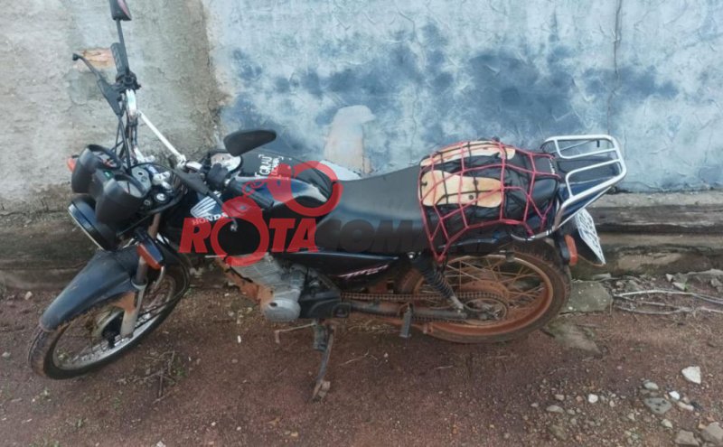 Exército Brasileiro detém jovem tentando atravessar para a Bolívia com motocicleta pelo rio Guaporé