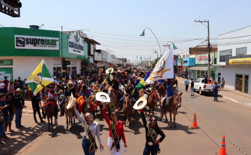 Setembro marca a volta da tradicional cavalgada 16º Expovale em São Francisco do Guaporé/RO.