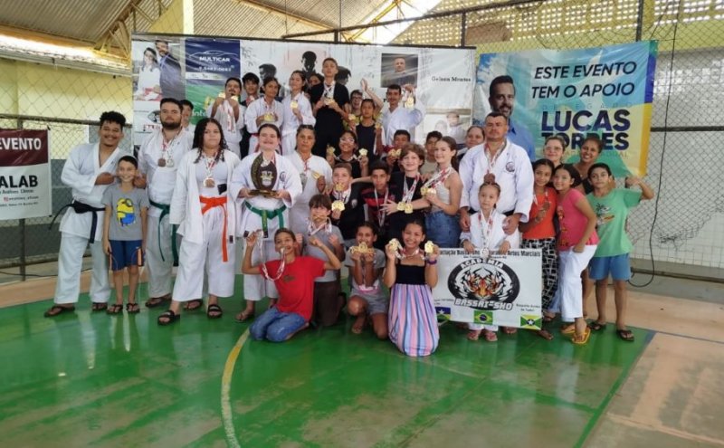 Bassai-Sho conquista 79 medalhas e é campeã da 2ª Copa EYUZO WATANABE de Karatê em Buritis/RO