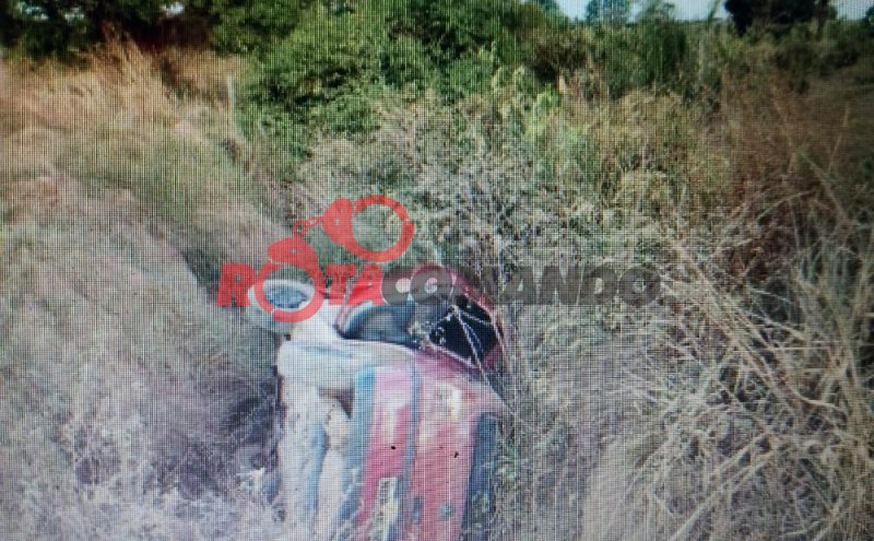 Acidente deixa cinco pessoas feridas na zona rural de Alvorada do Oeste