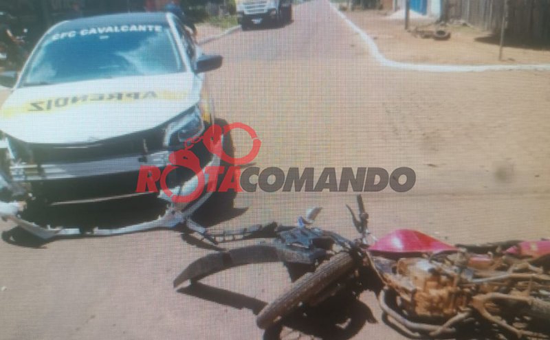Motocicleta invade pista e atinge veículo de autoescola em São Francisco do Guaporé